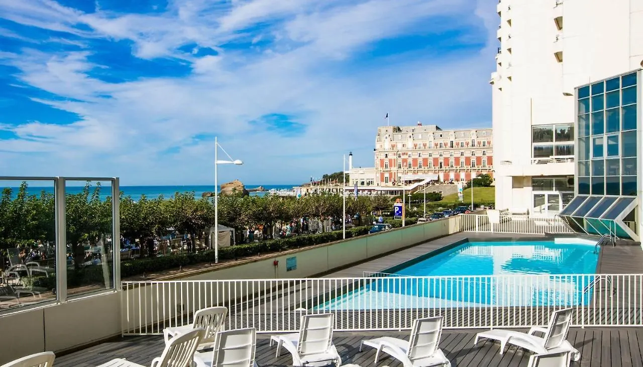 Superbe Studio Face A La Mer Acces Direct Plage Biarritz