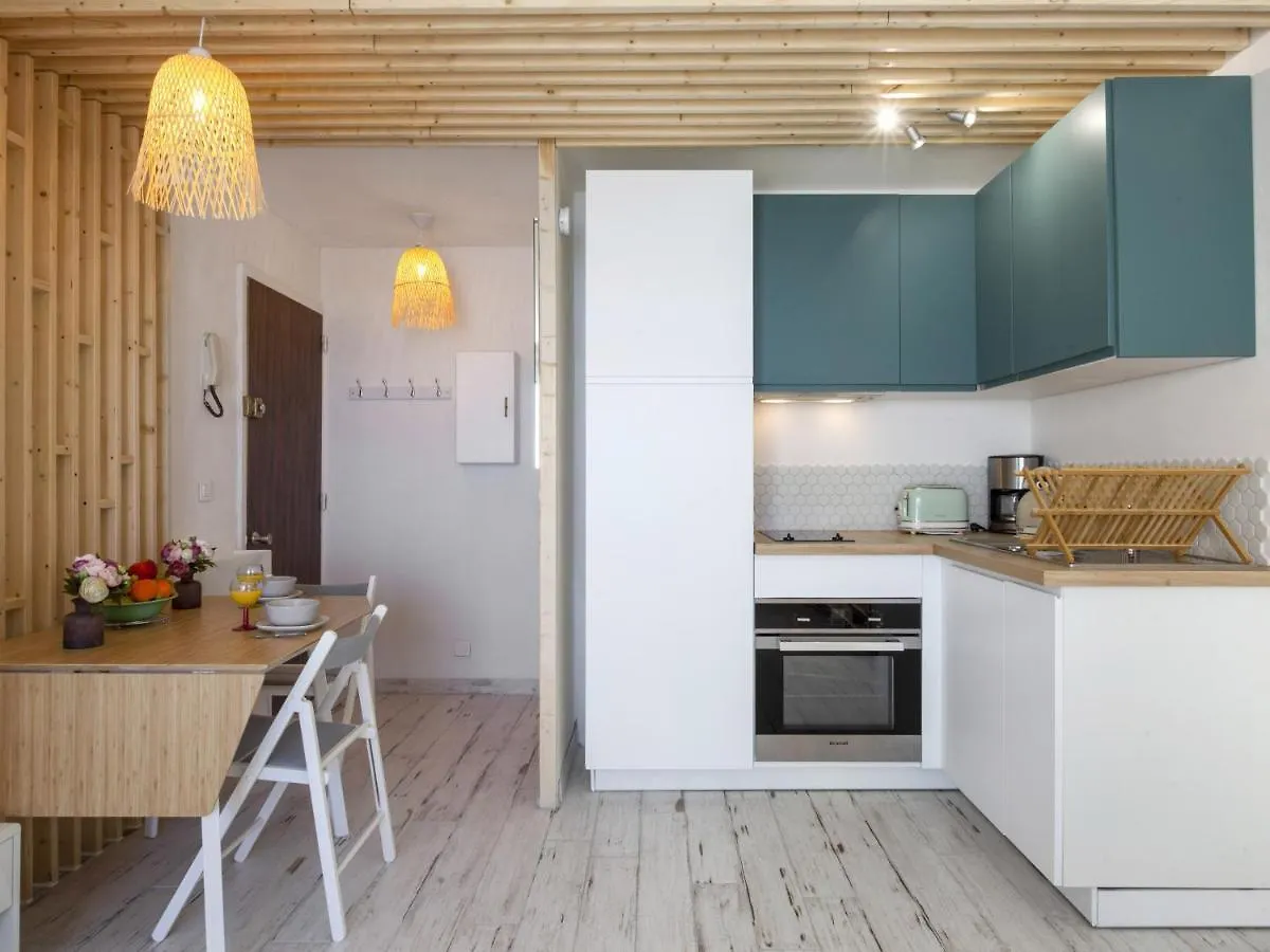 Superbe Studio Face A La Mer Acces Direct Plage Biarritz